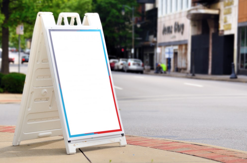 Sidewalk Signs and How They Can Increase Your Walk-In Traffic