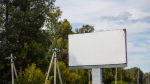 Outdoor Advertising Strategies: Leveraging Custom Signs and Banners for Maximum Impact