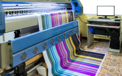 Mesh vs. vinyl banners: The real-world guide to durability and wind resistance